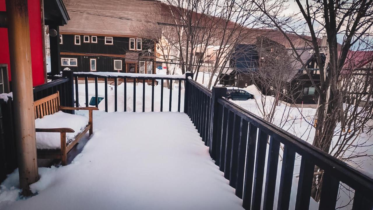 Niseko Ski Lodge - Hirafu Exterior photo